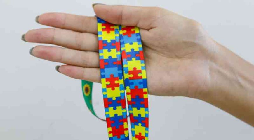 Mais de 228 mil mineiros têm diagnóstico de autismo, aponta Censo 2022