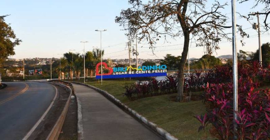 Prefeitura inaugura novo letreiro na MG-040
