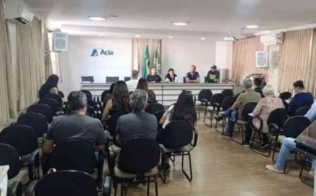 Procon Poços realiza reunião com representantes de escolas particulares