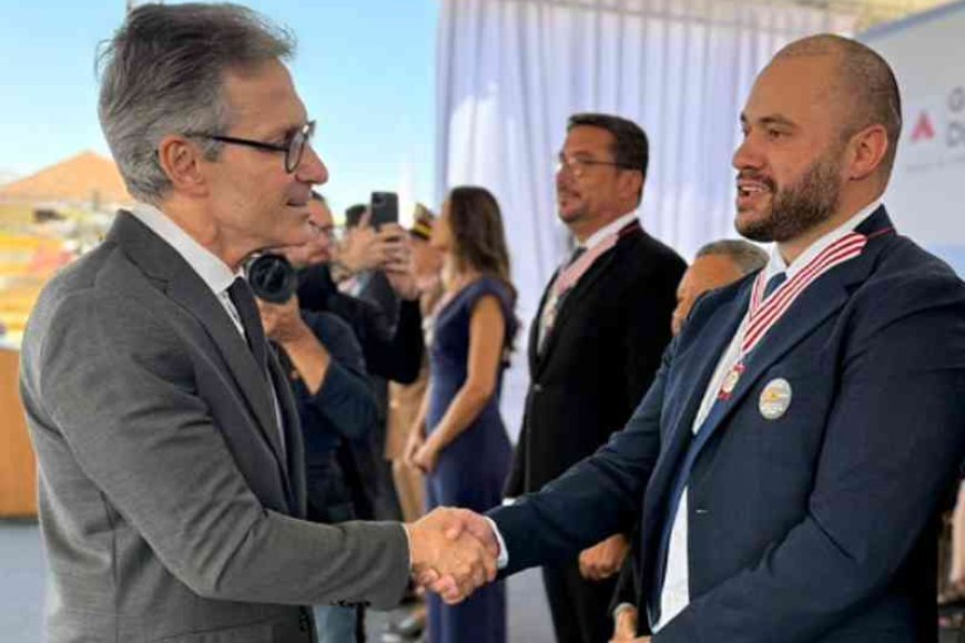 Diretor do Grupo Cioffi de Comunicação recebe Medalha JK