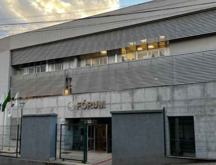 Tribunal do Júri de Ouro Preto condena sete pessoas por tortura e homicídio